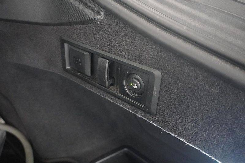 BMW i4 bild 10
