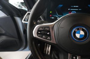 BMW i4 bild 13