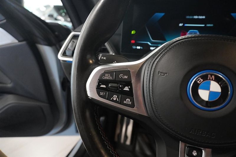 BMW i4 bild 13