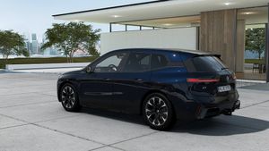BMW iX bild 2