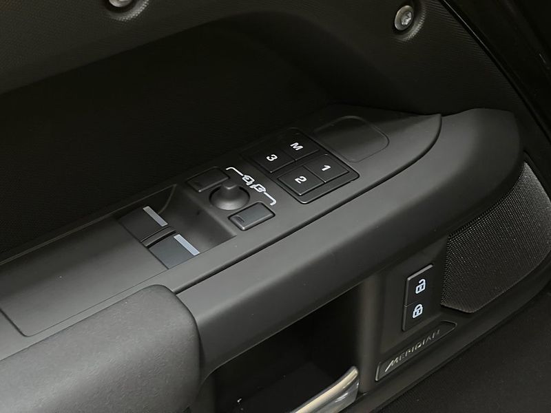 Land Rover Defender bild 11