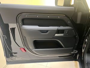 Land Rover Defender bild 12