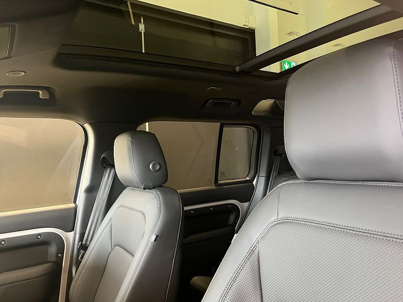 Land Rover Defender bild 6