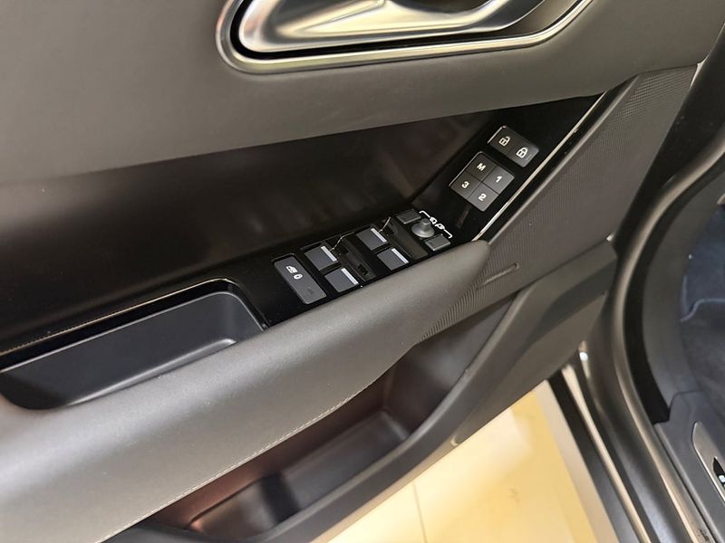 Land Rover Range Rover Velar bild 11