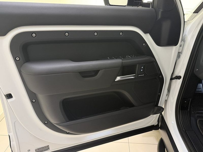 Land Rover Defender bild 13