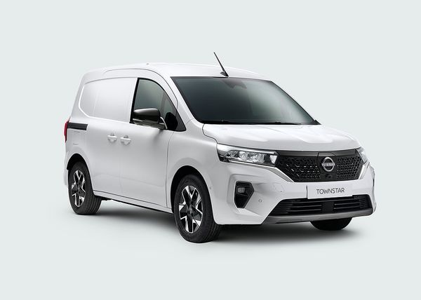 Nissan Townstar L1H1 N-Connecta 130hk AUT Bensin 2.995:-/mån - 2025
