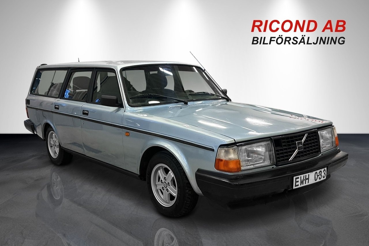 Volvo 245