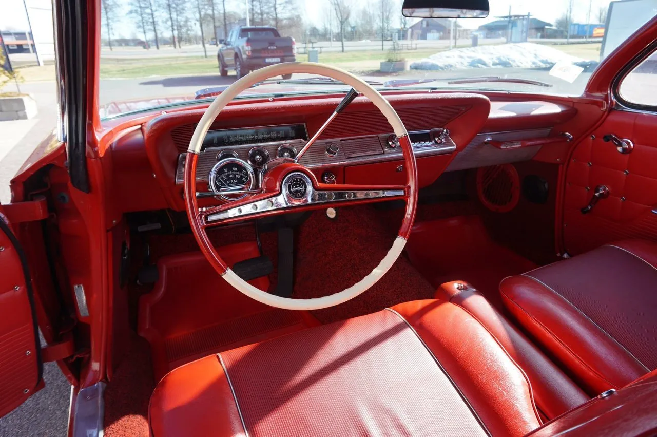 Vehicle image 21