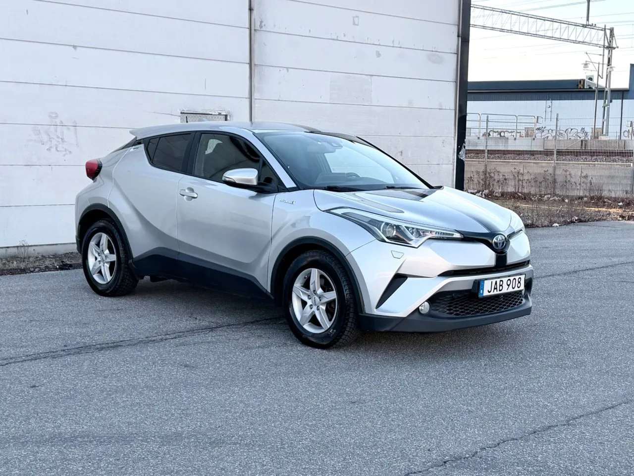 Vehicle image 1