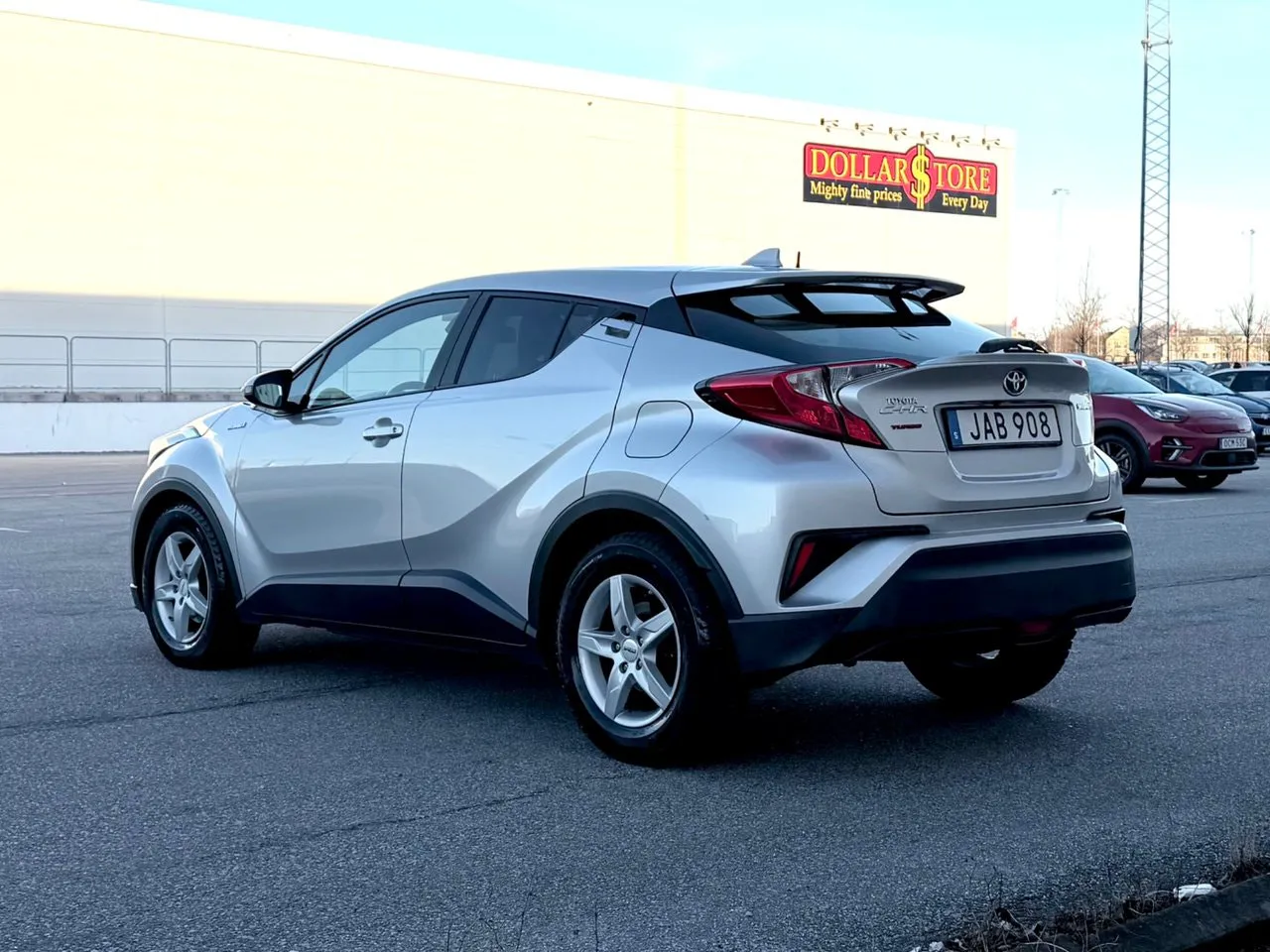 Vehicle image 3