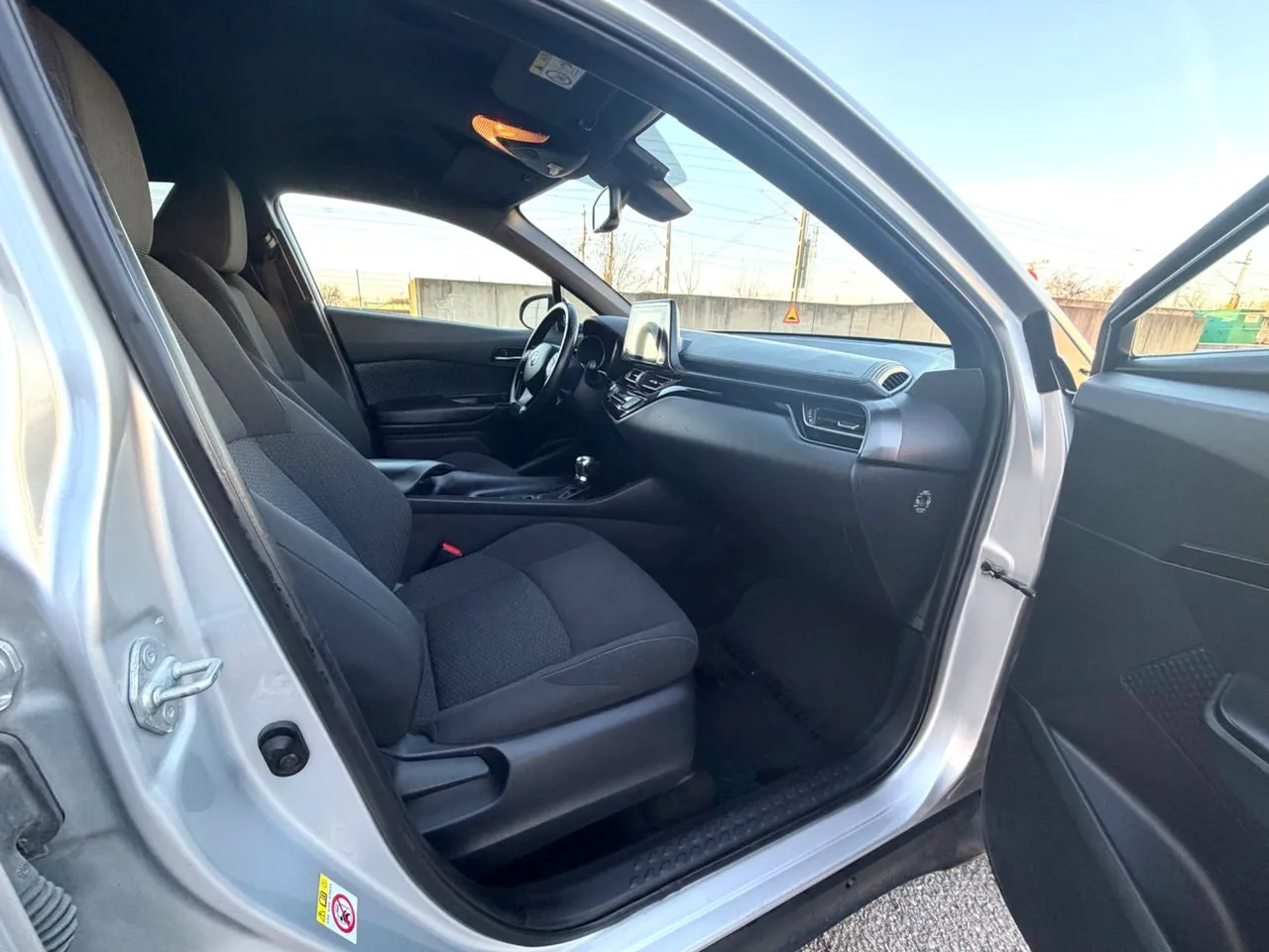 Vehicle image 7