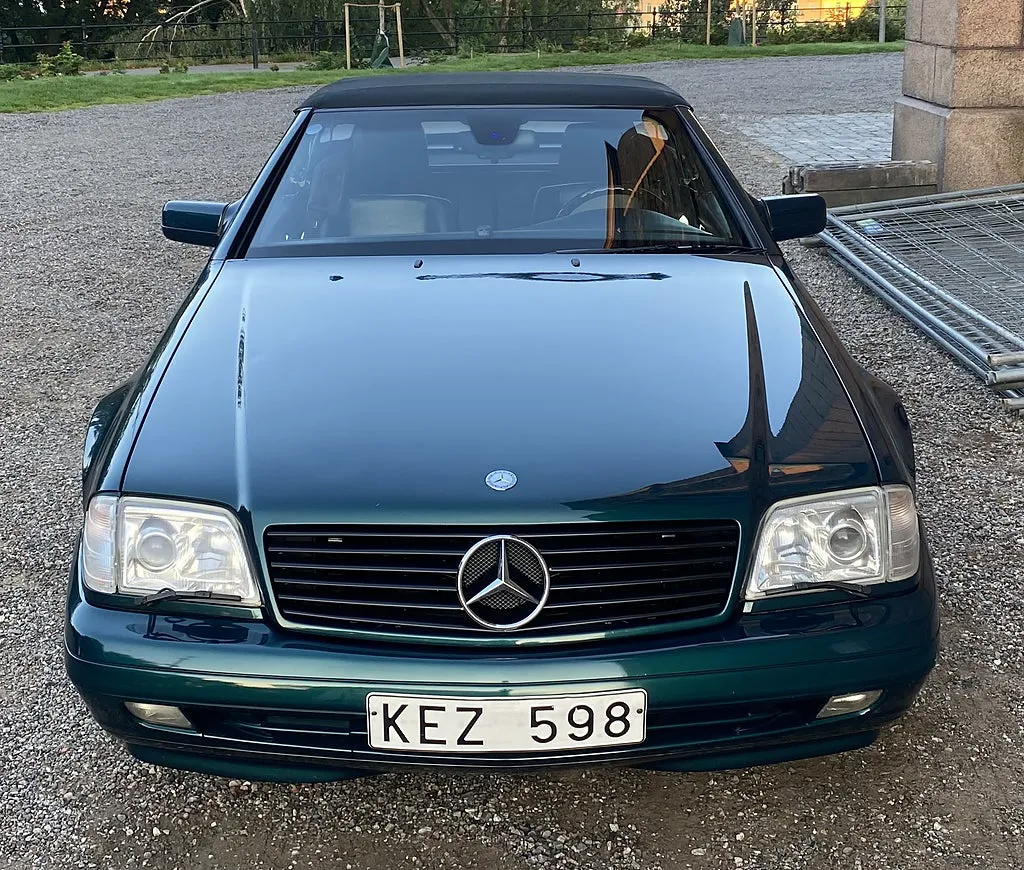 Vehicle image 14