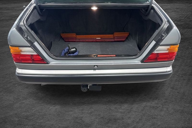 Mercedes 230 bild 13