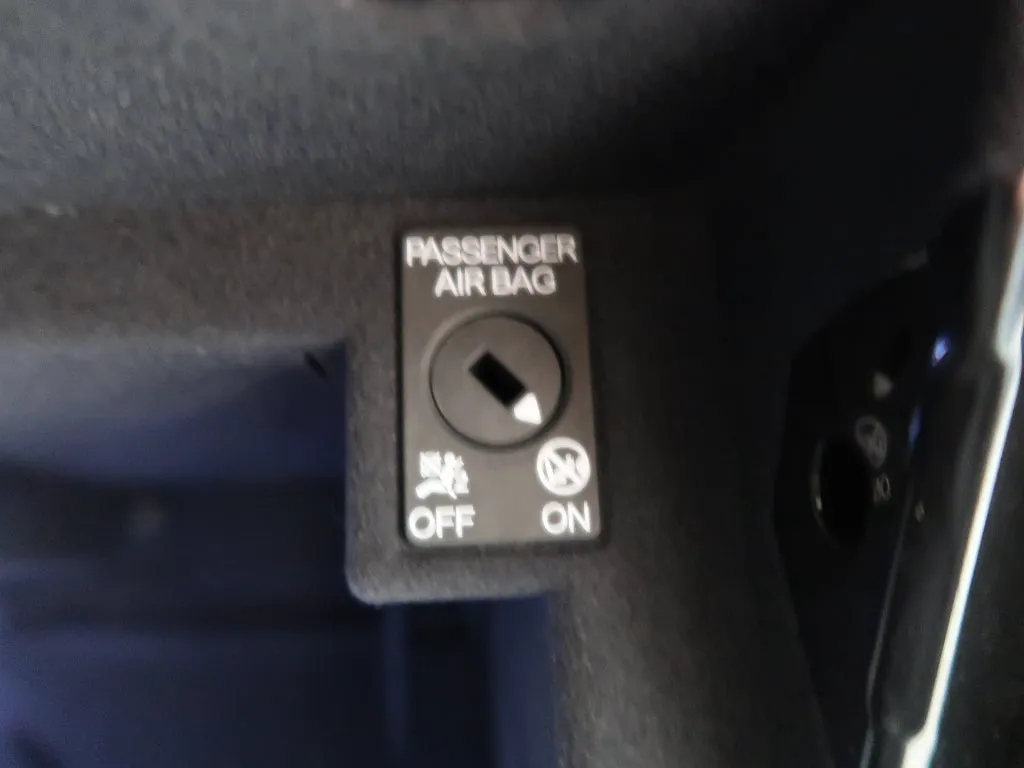 Vehicle image 35