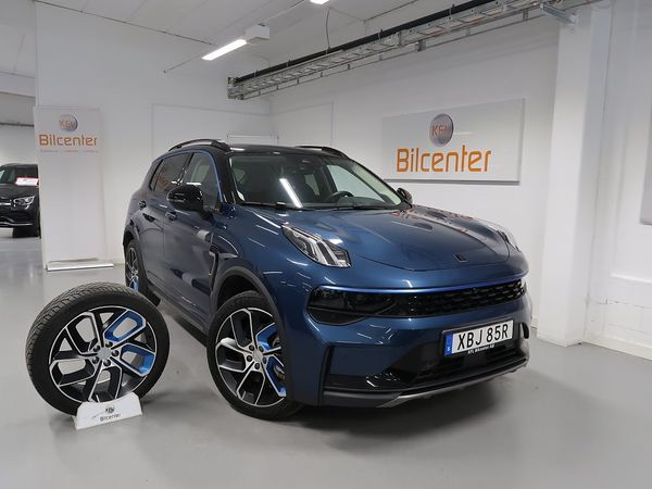 Lynk & Co 01 PHEV V-Däck ingår 360°-Infinity-Pano-Elstol-Navi-CarPla - 2022