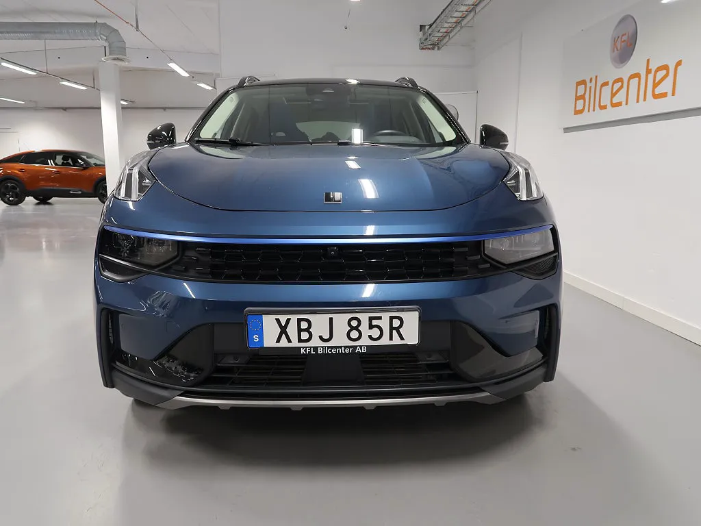 Vehicle image 9
