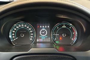 Jaguar XF bild 18