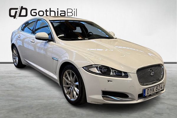 Jaguar XF 3.0 V6 Navi PDC Backkamera Full Servad S&V Däck - 2012