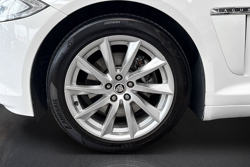Jaguar XF bild 10