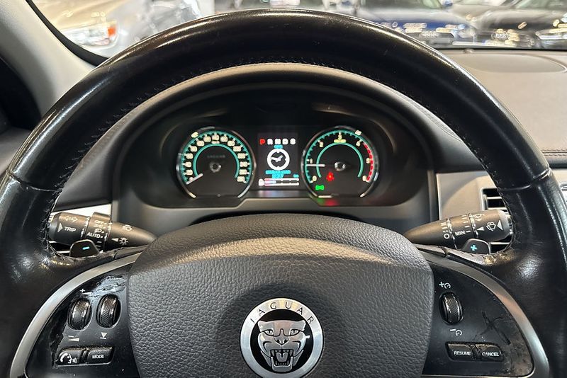 Jaguar XF bild 17