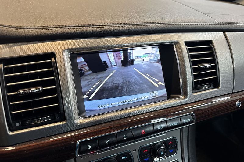 Jaguar XF bild 21