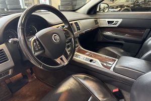 Jaguar XF bild 14