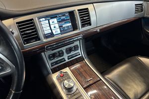 Jaguar XF bild 19
