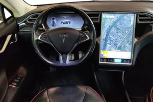 Tesla Model S bild 16