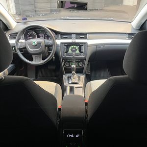 Skoda Superb bild 9