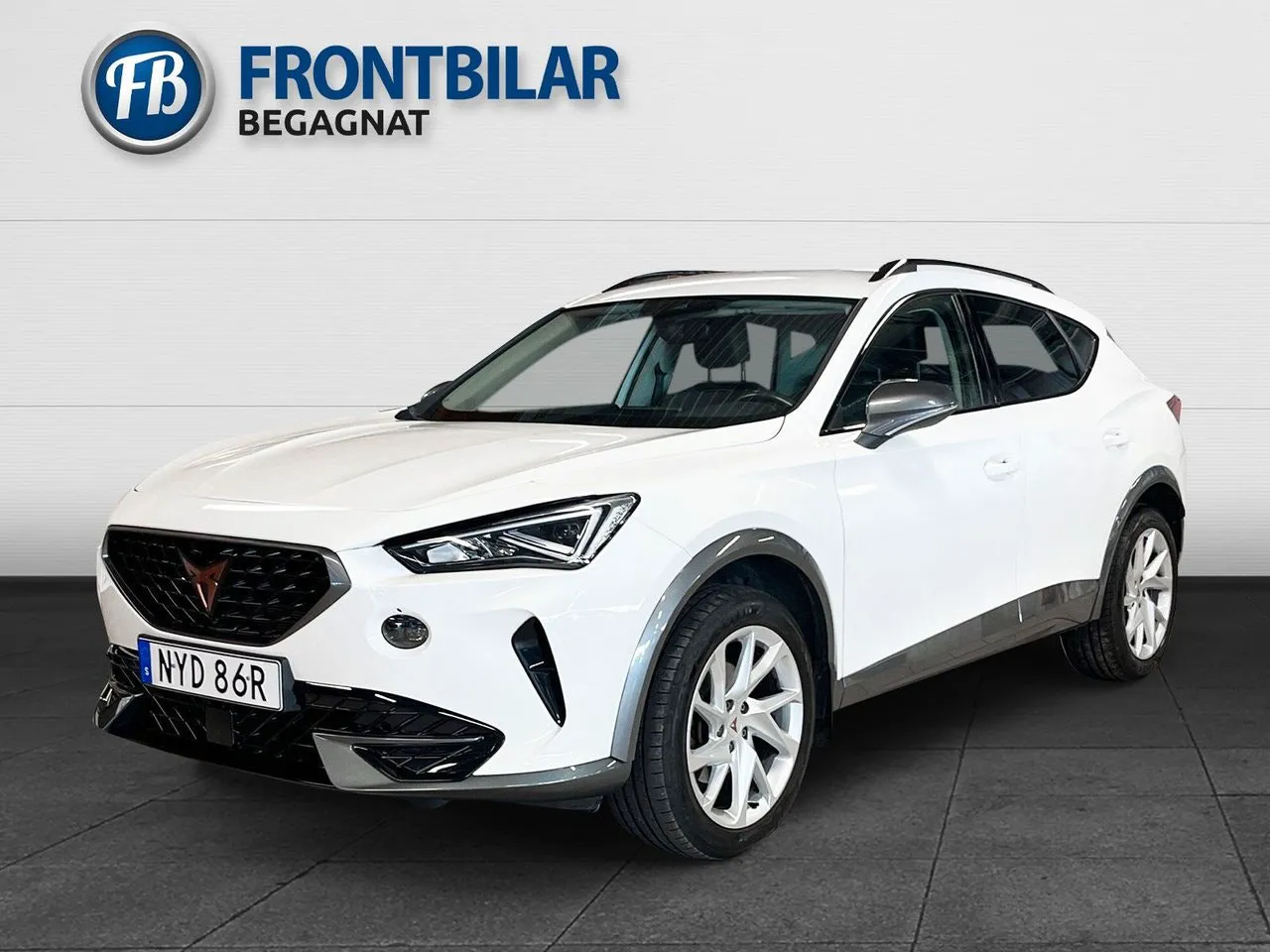 Vehicle image 3