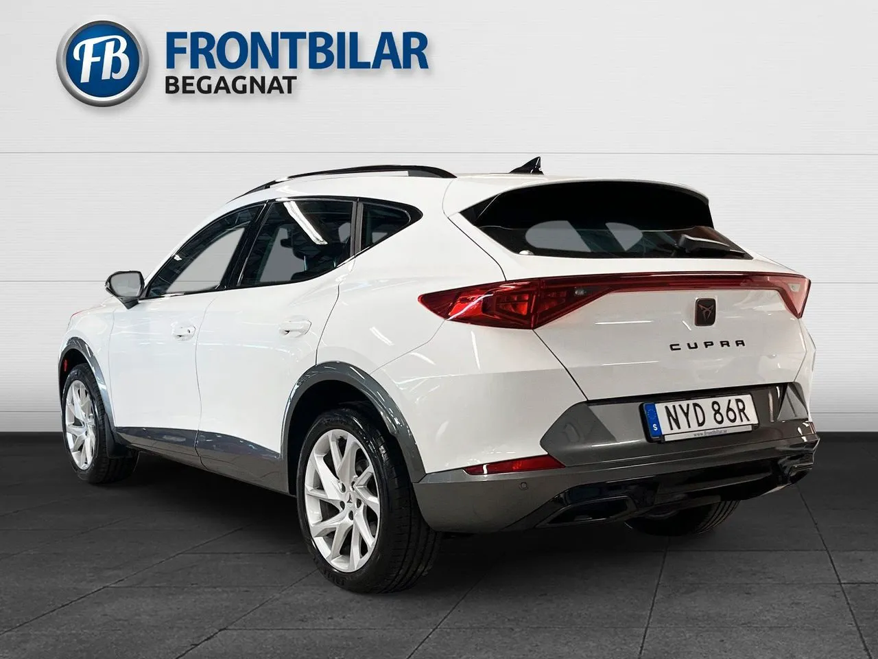 Vehicle image 7