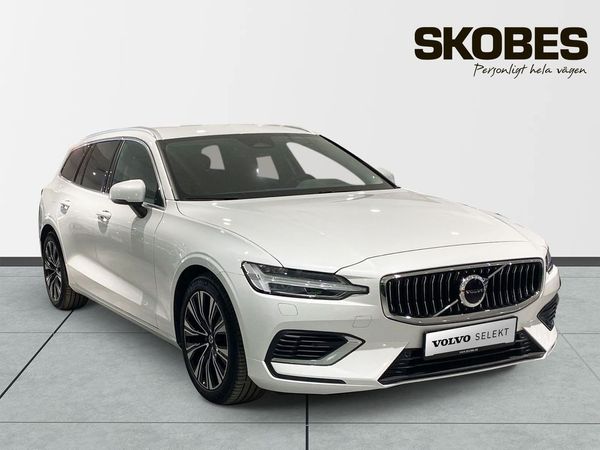 Volvo V60 Recharge T6 II Core Bright - 2024