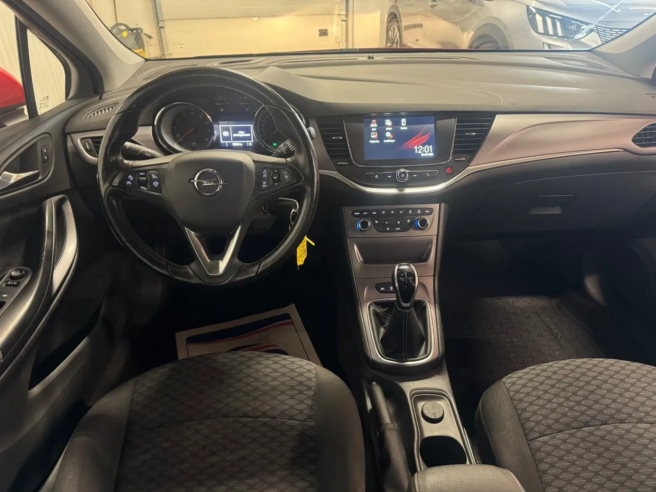 Vehicle image 5