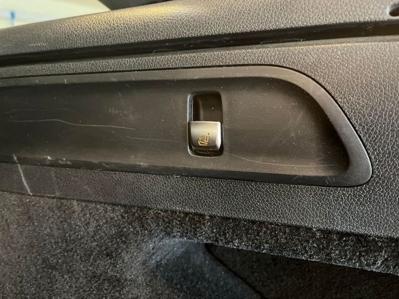 Mercedes GLC250 bild 14