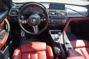 BMW M4 bild 19