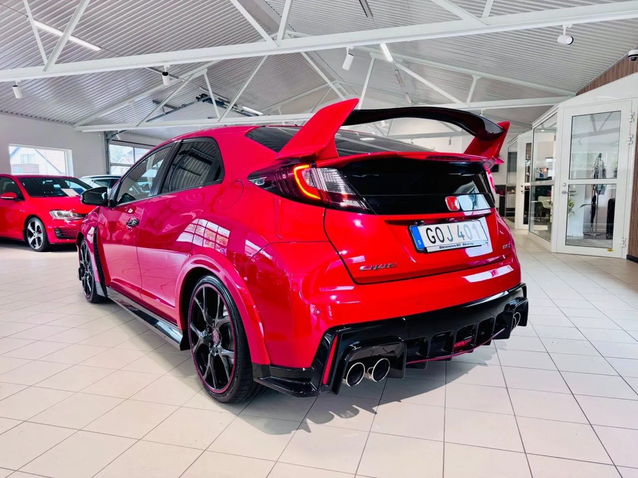 Vehicle image 1