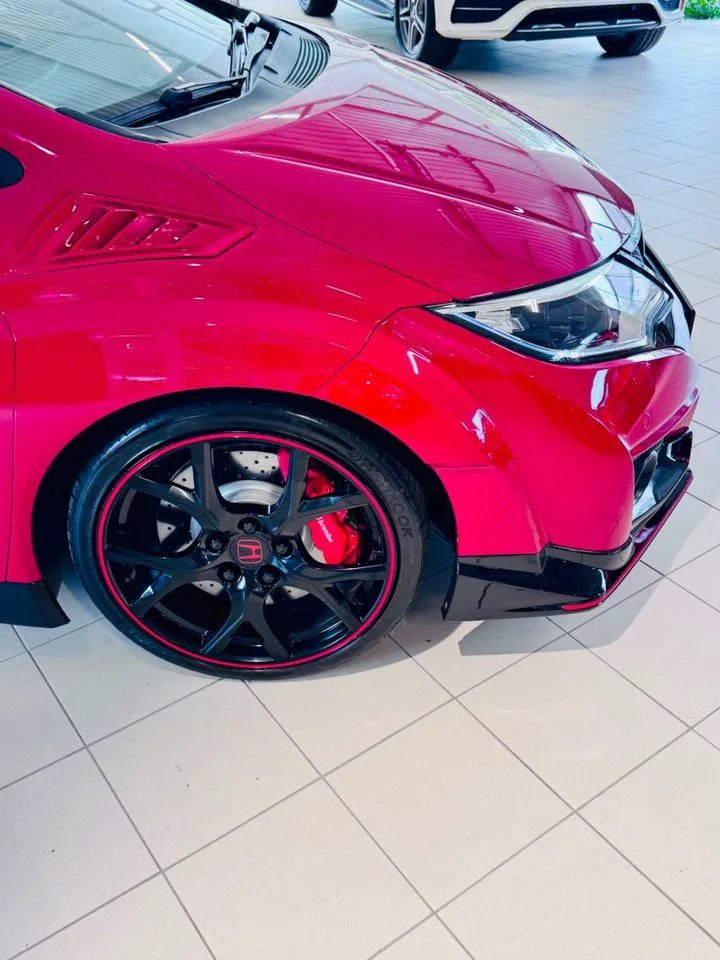Vehicle image 20