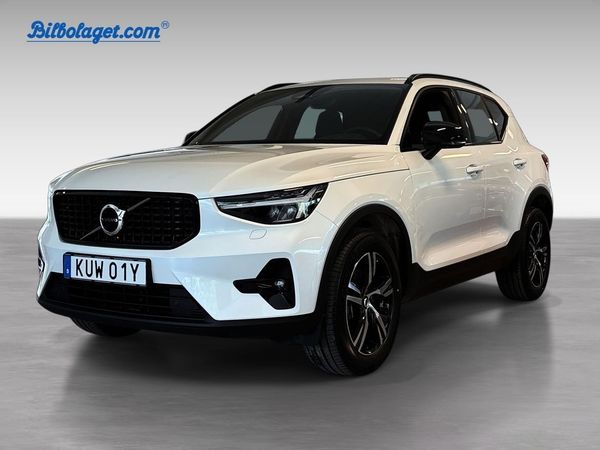 Volvo XC40 B4 FWD Bensin Plus Dark - 2026