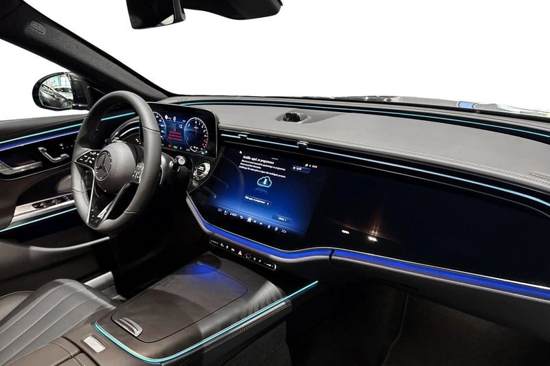 Mercedes E300 bild 9