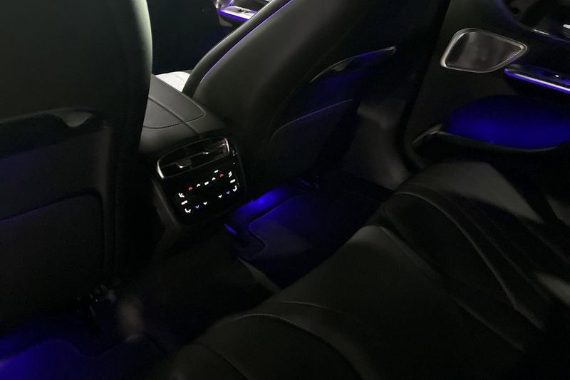Mercedes EQE350+ bild 12