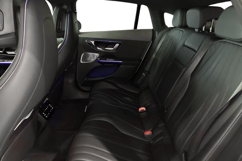 Mercedes EQE350+ bild 10