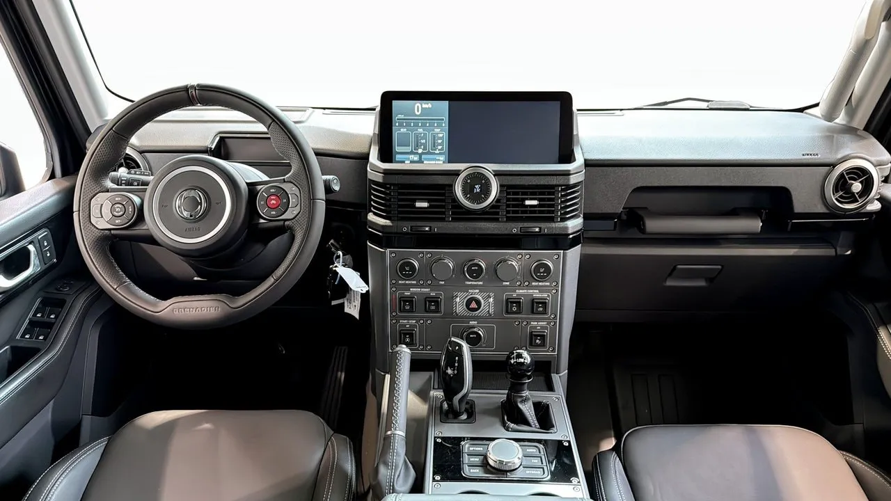 Vehicle image 3