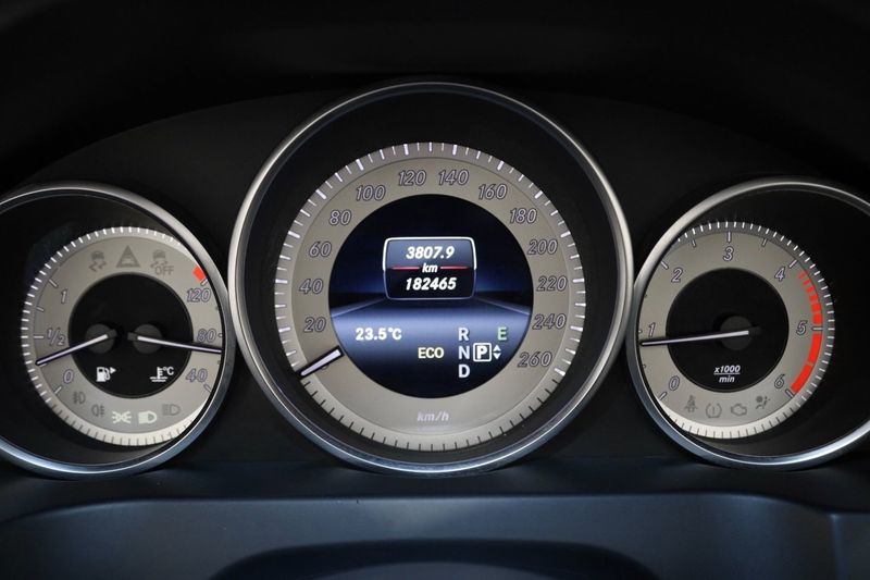 Mercedes E220 bild 22