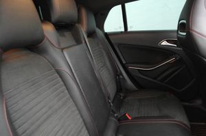 Mercedes CLA200 bild 19