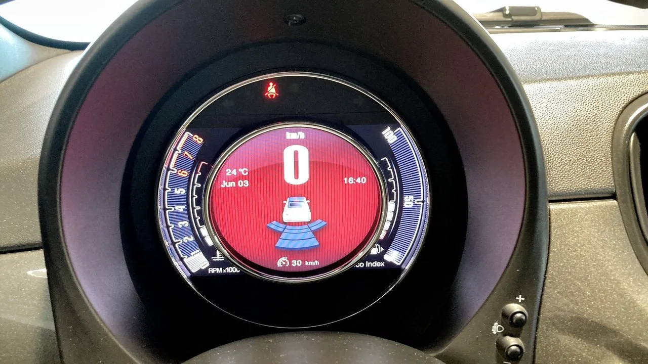 Vehicle image 14