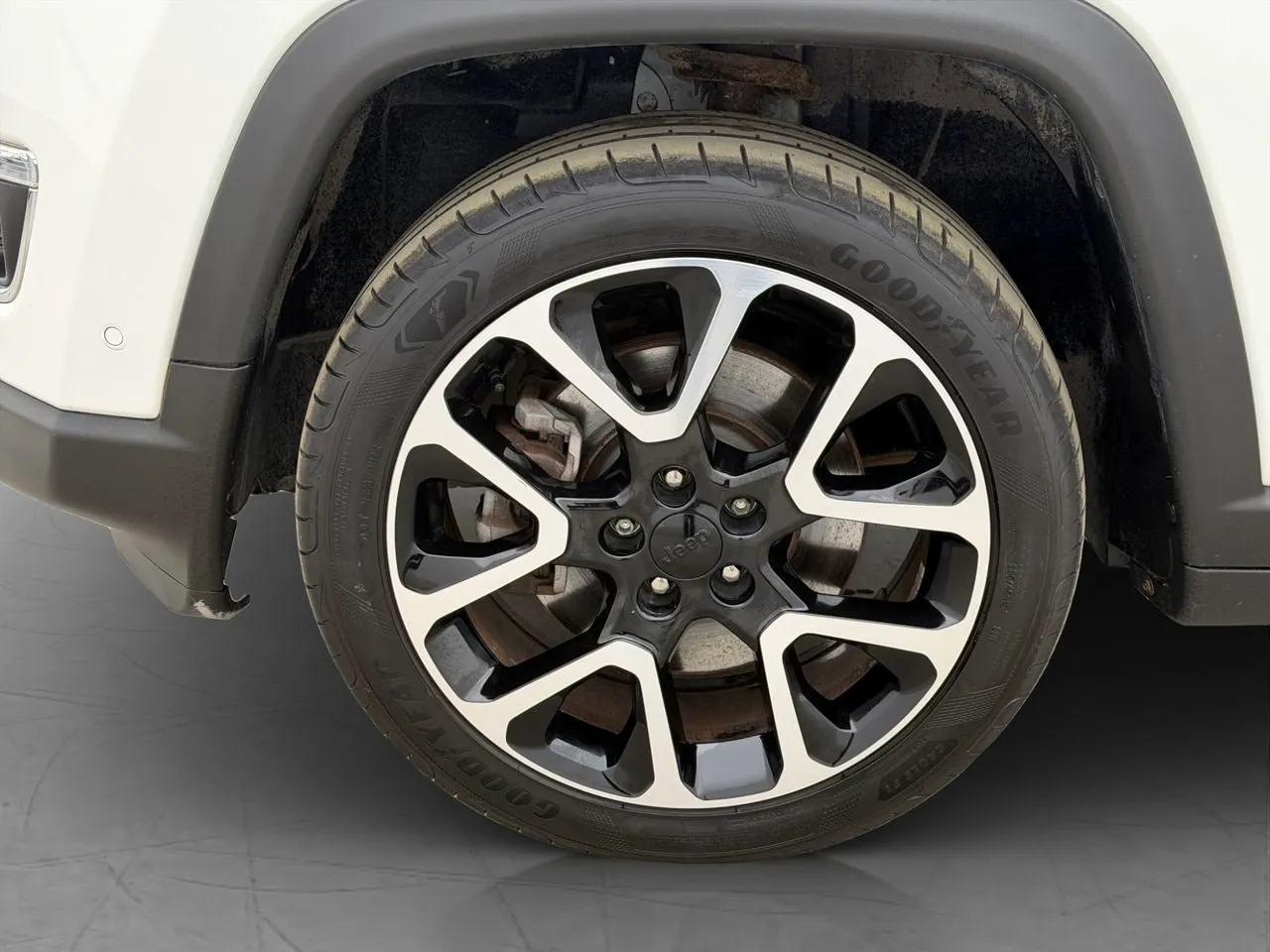 Vehicle image 31