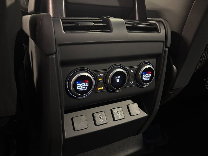 Land Rover Defender bild 9