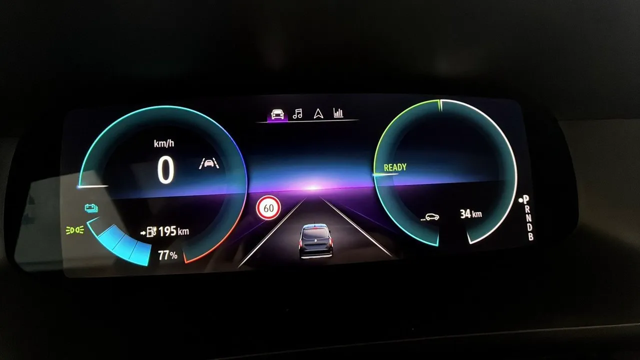 Vehicle image 15