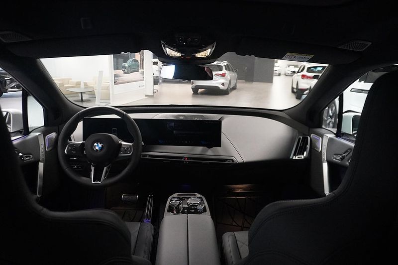 BMW iX bild 10