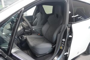 BMW iX bild 7
